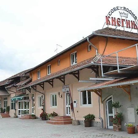 Motel Kneginja ชาชาค ภายนอก รูปภาพ