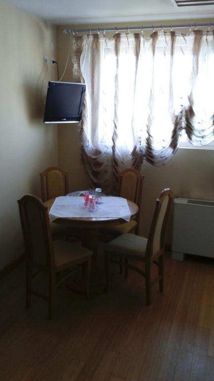 Motel Kneginja ชาชาค ห้อง รูปภาพ